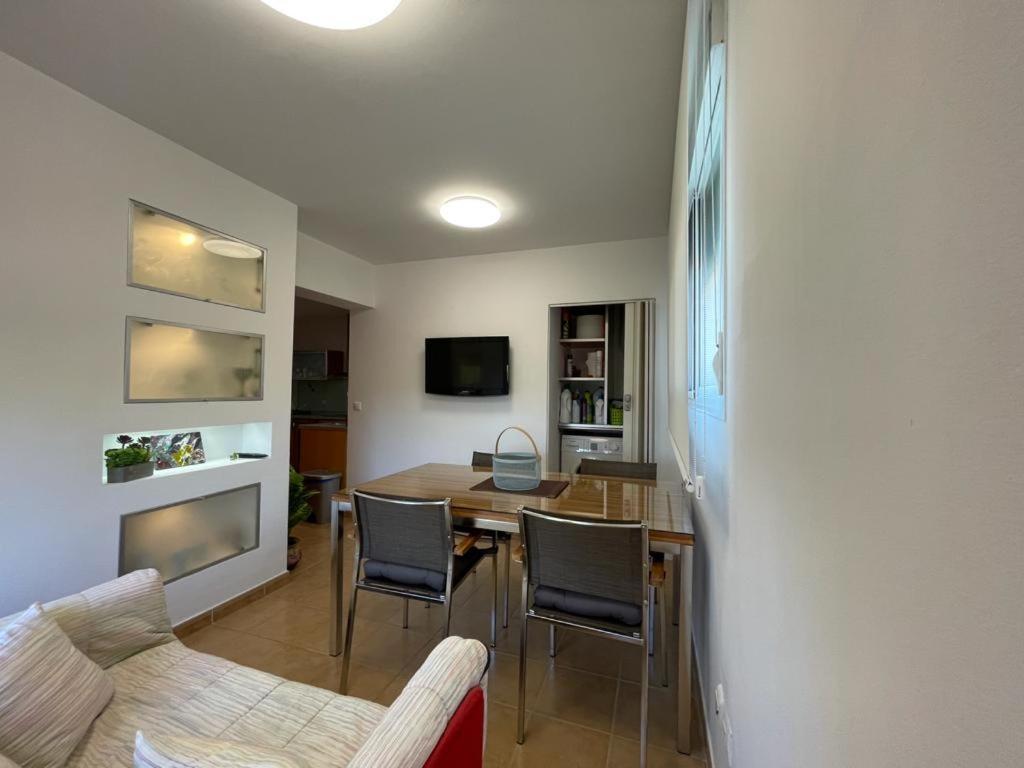 Apartamento En Zona Playa Con Vistas A La Bahia Algeciras Bagian luar foto